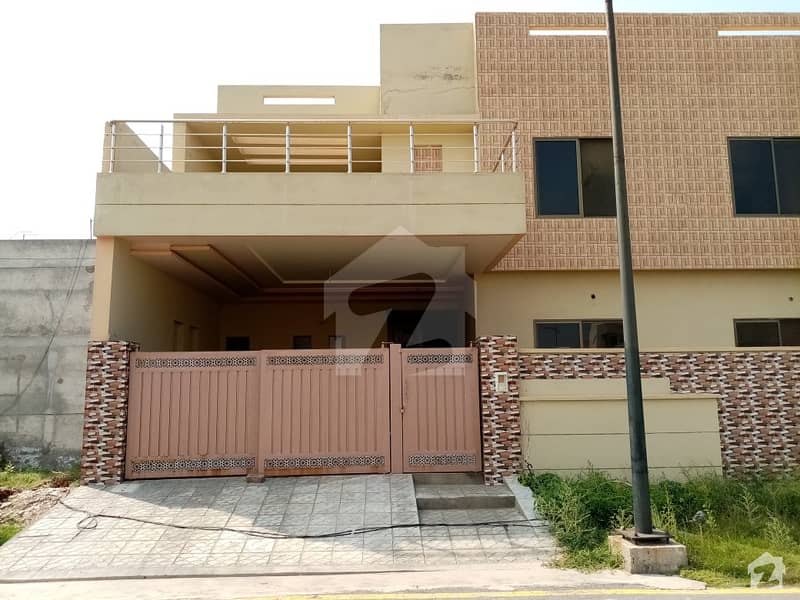 House Is Available For Sale In Model City 2 Satiana Road