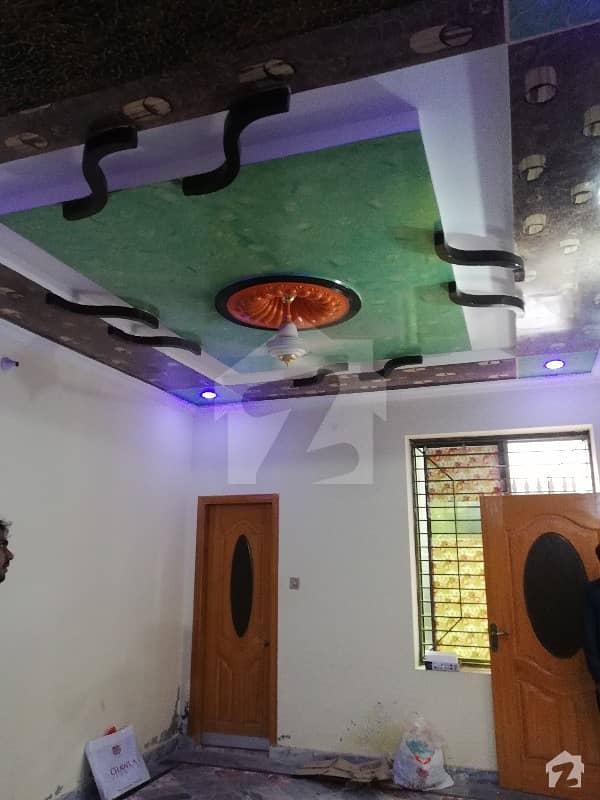 رائل ایونیو اسلام آباد میں 2 کمروں کا 6 مرلہ مکان 20 ہزار میں کرایہ پر دستیاب ہے۔