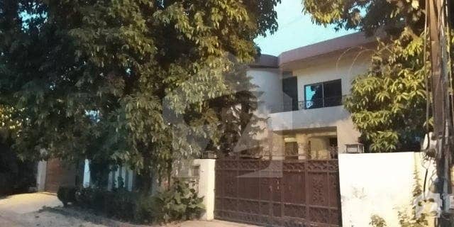 2 KanalSeprate Gate Upper Portion for Rent In Cant