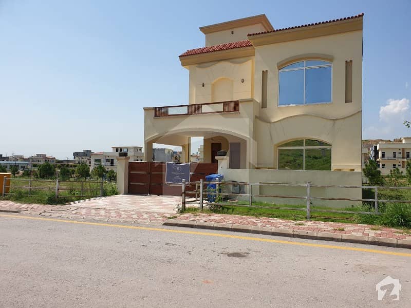 Bahria Enclave Sector A 10 Marla Brand New House Available For Rent Prime Location  Beautiful View