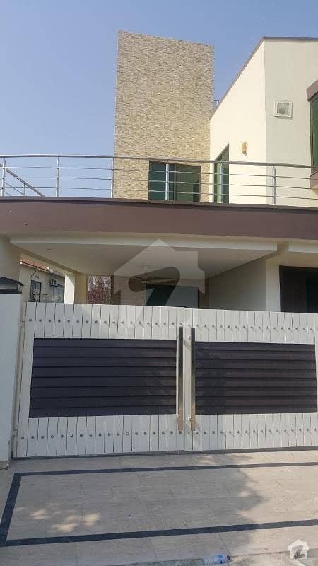 10 Marla Upper Portion Separate Entrance For Rent In Punjab Society Block Ee