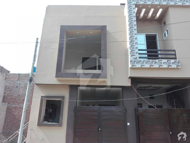 ایڈن گارڈنز فیصل آباد میں 3 کمروں کا 2 مرلہ مکان 65 لاکھ میں برائے فروخت۔