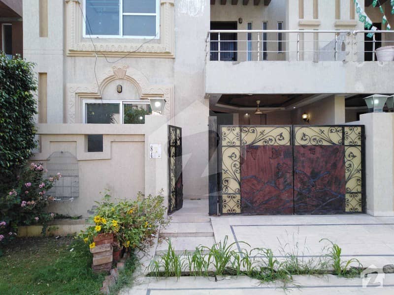 5 Marla House For Rent In Usman Block Sector B Bahria Town Lahore