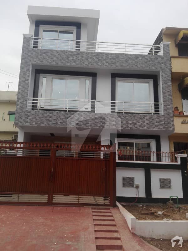 Beautiful Lavish Brand New House 25x40 G-13 Islamabad Beautiful Lavish Brand New House 25x40 G-13 Islamabad