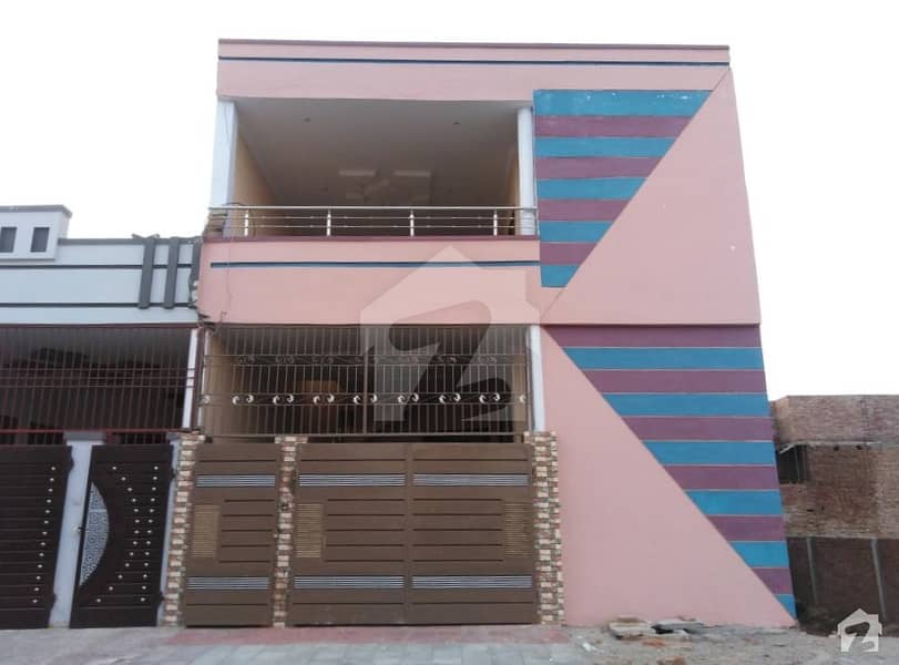 رفیع قمر روڈ بہاولپور میں 3 کمروں کا 5 مرلہ مکان 60 لاکھ میں برائے فروخت۔