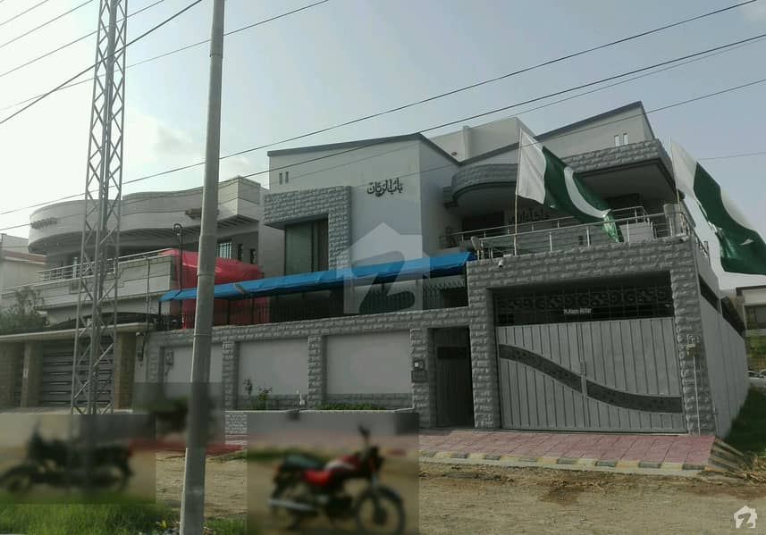 House Is Available For Sale In Saadi Town  Block 4