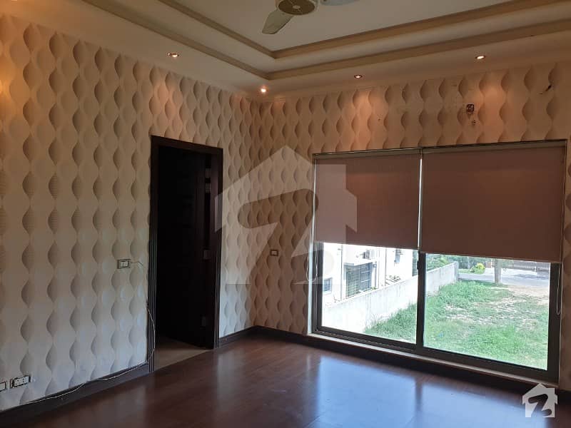 Modern New 1 Kanal Proper Sperate Door Upper Portion For Rent