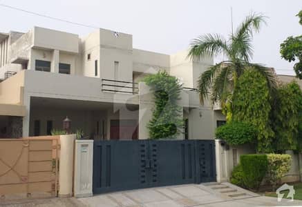 1 Kanal Elegant House Is Available For Sale
