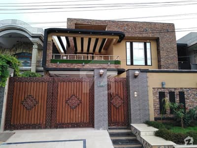 A Beautifully Built House At Good Location A Beautifully Built House At Good Location