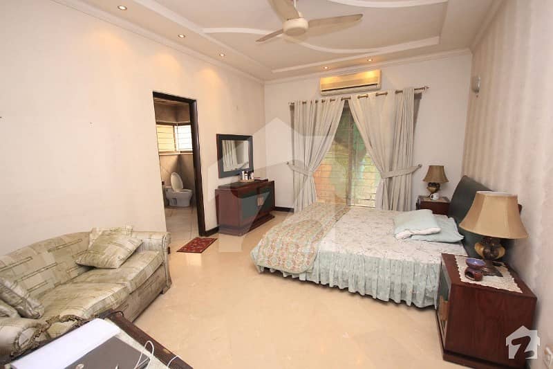 Leads Offer One Bed Well Furnished Upper Portion Room In Dha Phase 5