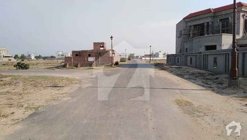 1 Kanal  Residential Plot For Sale In Lake City On Hot Location