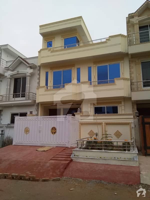 25x40 Beautiful house for Sale in G13 Isl