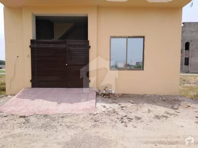 Here Is A Good Opportunity To Live In A Well-Built House Here Is A Good Opportunity To Live In A Well-Built House
