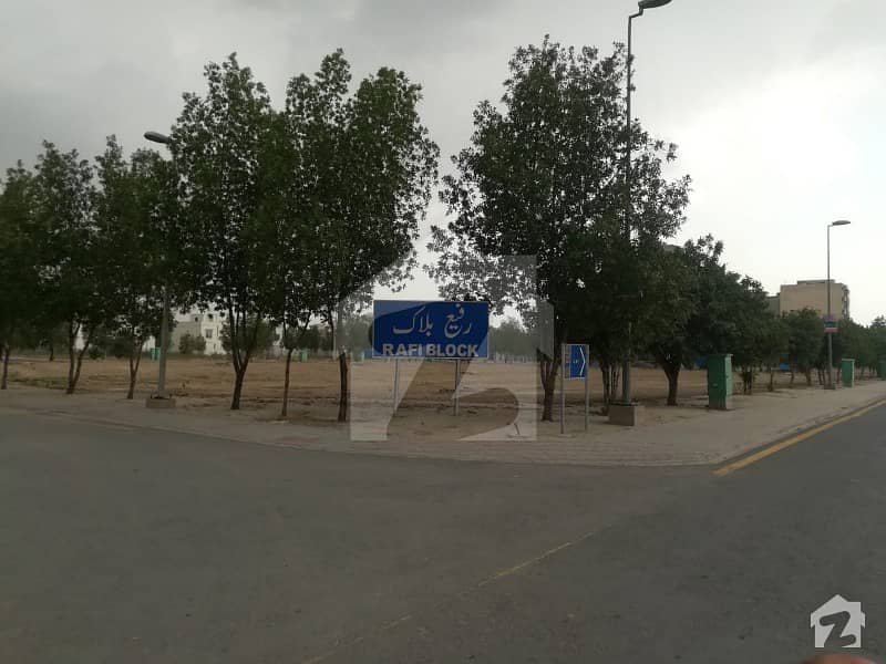 05 Marla Plot For Sale In Bahria Town