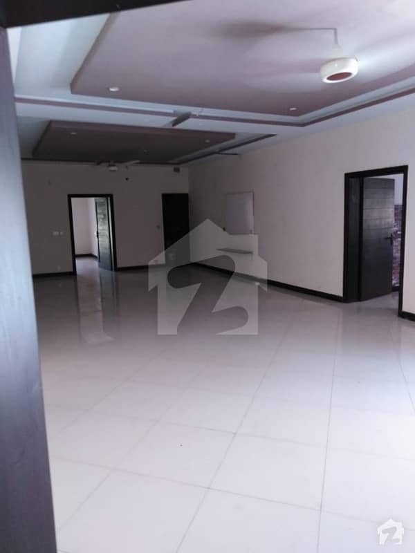1 Kanal Upper Portion Is Available For Rent
