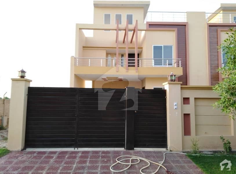 10 Marla Brand New House For Sale  At Prime Location Wapda Town