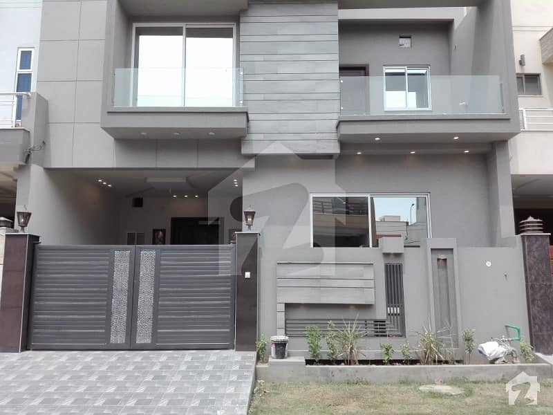 5 Marla House Is Available For Sale In Model City 1 Faisalabad