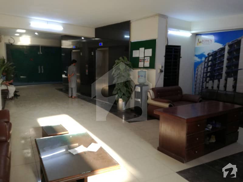 یونیورسٹی ٹاؤن پشاور میں 2 کمروں کا 4 مرلہ فلیٹ 26 ہزار میں کرایہ پر دستیاب ہے۔