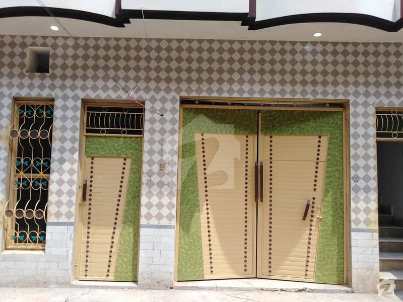 گل آباد ڈلا زیک روڈ پشاور میں 5 کمروں کا 3 مرلہ مکان 65 لاکھ میں برائے فروخت۔