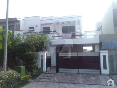 10Marla Beautiful Bungalow for rent in dha phase 6 A block 10Marla Beautiful Bungalow for rent in dha phase 6 A block
