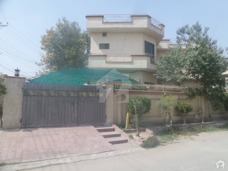 Portion For Rent In Rehman Garden Satiana Road