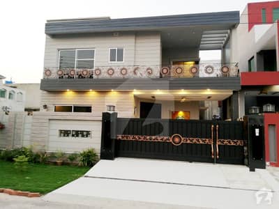 10 Marla Brand New Low Price Bungalow For Sale 10 Marla Brand New Low Price Bungalow For Sale