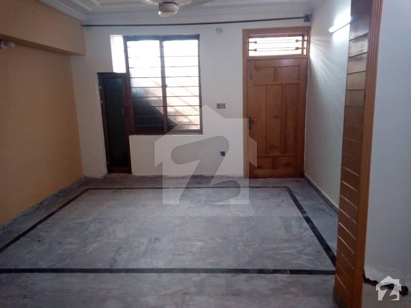 Green Avenue - Upper Portion Is Available For Rent