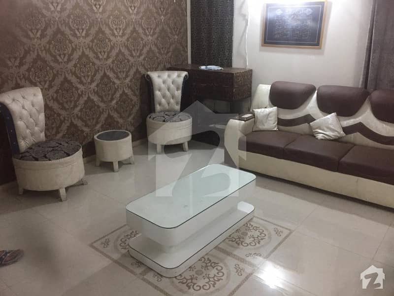 کیولری گراؤنڈ لاہور میں 6 کمروں کا 1.5 کنال مکان 1.5 لاکھ میں کرایہ پر دستیاب ہے۔