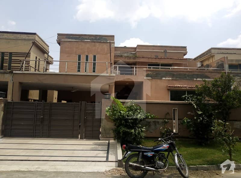 14 Marla Slightly used House for Sale in Falcon  Lahore