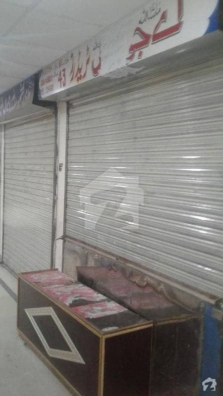 گنج منڈی روڈ راولپنڈی میں 0. 44 مرلہ دکان 1 کروڑ میں برائے فروخت۔