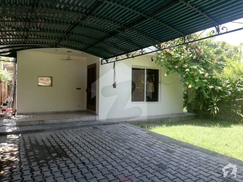 Cavalry Ground 15 Marla House Available For Rent Cavalry Ground 15 Marla House Available For Rent