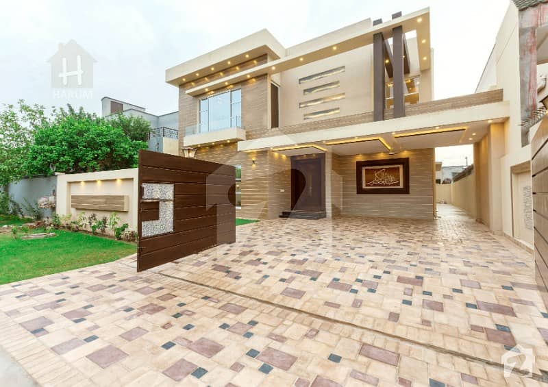 1 Kanal Brand New Luxury Palace For Sale