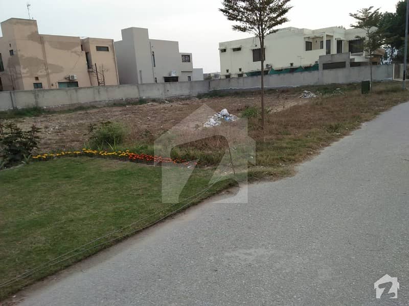 Corner 23 Marla Residential Plot No 41 D Block For Sale Located In Phase 6 Dha Defence