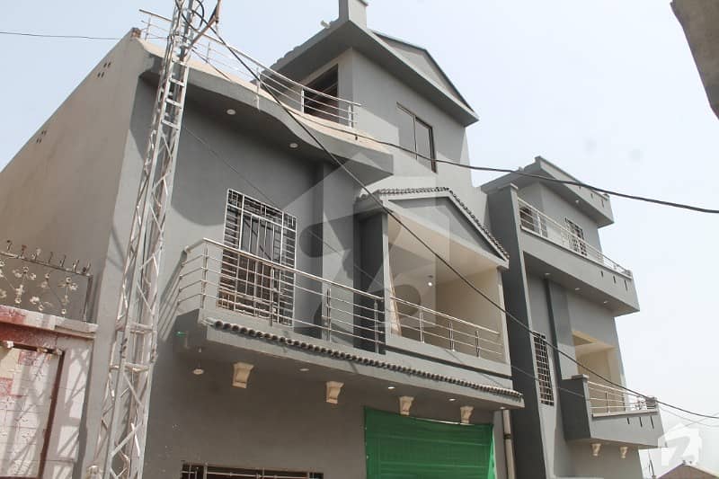 کالٹکس روڈ راولپنڈی میں 4 کمروں کا 5 مرلہ مکان 35 ہزار میں کرایہ پر دستیاب ہے۔