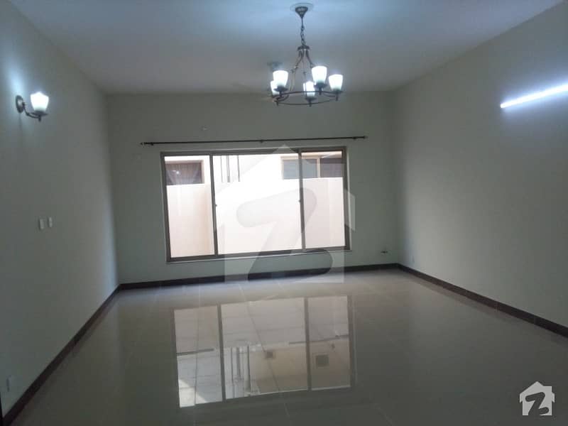 Brand New Upper Portion Of 2 Bedrooms In Dha Phase 8 At Very Reasonable Rental Price