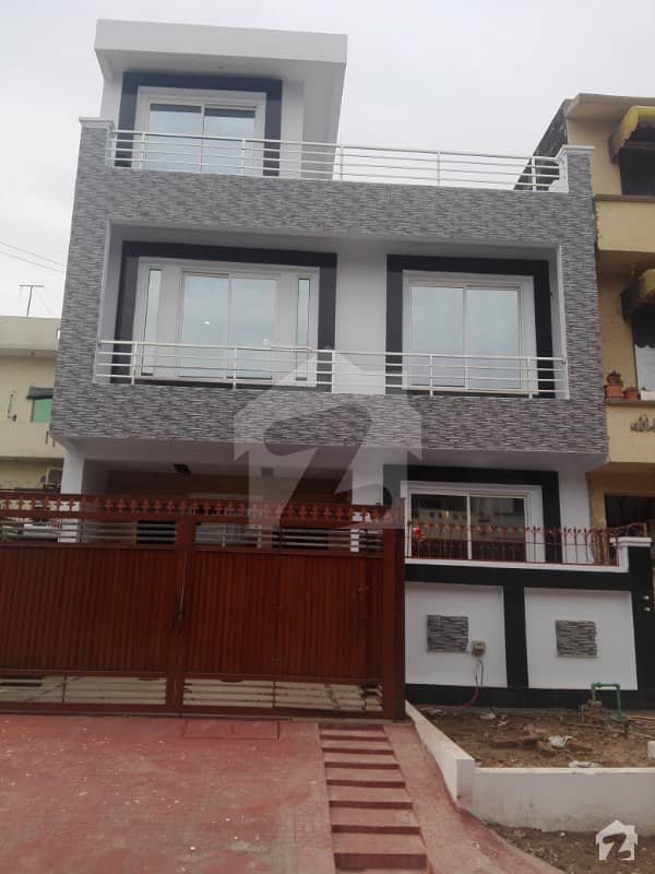 Newly Constructed Beautiful 25x40 House For Sale In G-13/1