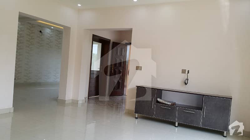 10 Marla 2 Beds Upper Portion Available For Rent In Dha Phase 8
