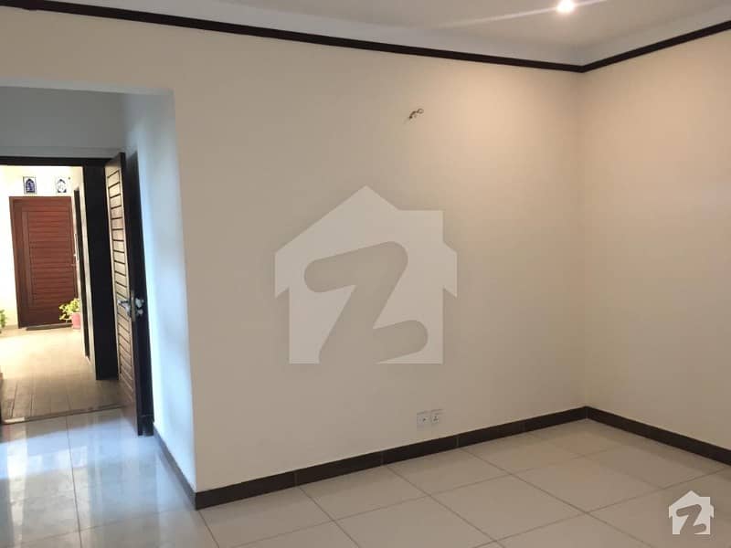 4 Bedroom Apartment For Sale Rahat Commercial Near To KFC 5th Floor With Lift Car Parking Stand By Generator