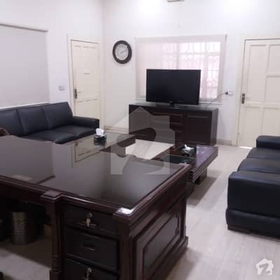 Office Is Available For Sale In Madina Town