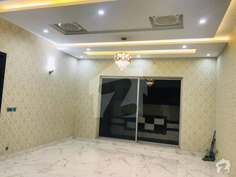 ڈی ایچ اے فیز 6 ڈیفنس (ڈی ایچ اے) لاہور میں 5 کمروں کا 1 کنال مکان 6. 3 کروڑ میں برائے فروخت۔