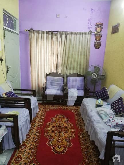 النور کالونی راولپنڈی میں 2 کمروں کا 5 مرلہ مکان 20 ہزار میں کرایہ پر دستیاب ہے۔