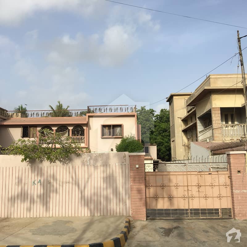 1000 Sq Yards House For Sale Near To Main ShahrahEFaisal SMCHS