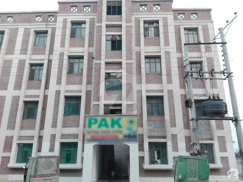 شیرشاہ کالونی - راؤنڈ روڈ لاہور میں 2 کمروں کا 3 مرلہ فلیٹ 18 لاکھ میں برائے فروخت۔
