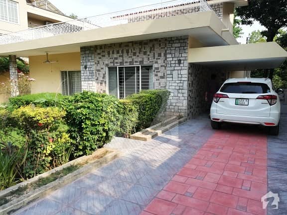 Furnished House For Rent In F-8 Markaz Demand 2. 70 Lac