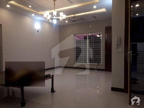 سن فورٹ گارڈنز لاہور میں 4 کمروں کا 5 مرلہ مکان 1. 25 کروڑ میں برائے فروخت۔