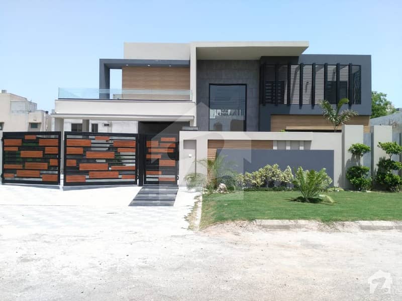 2kanal Brand New State Of The Art Modern Bungalow Is Available For Sale In Valencia Society On 80 Feet Road