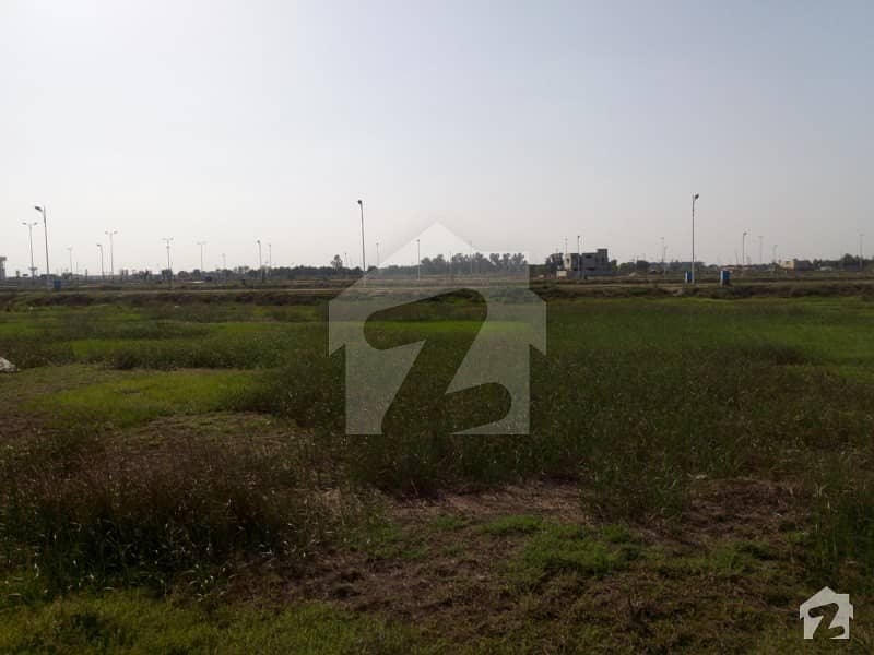 1 Kanal Ideal Location Plot For Sale