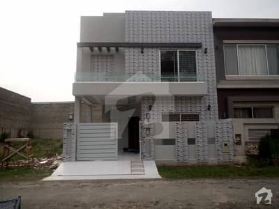 Solid Construction With Elegance For Luxury Lifestyle House For Sale Solid Construction With Elegance For Luxury Lifestyle House For Sale