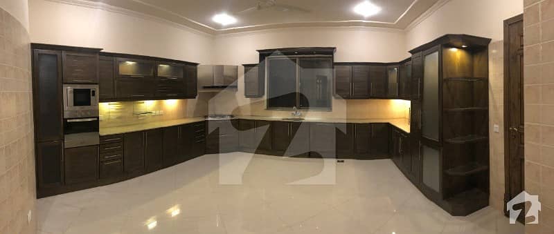 House Is Available For Sale In F-7 House Is Available For Sale In F-7