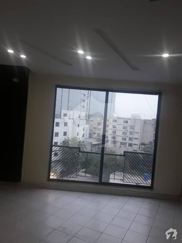 600 Sq Ft Flat For Sale In Liberty Plaza Gulberg 3